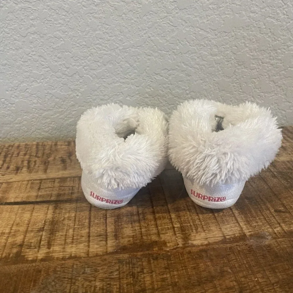Surprize Stride Rite White Sparkle Faux Fur Booties 12-18 M Christmas Moccasin